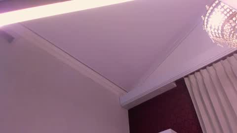 Snapshot of miawoderfull chatting on March 11, 3:16 am Mia online show from March 11, 3:16 am