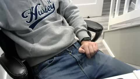 Snapshot of mic6969mic chatting on February 18, 1:11 pm mic6969mic online show from February 18, 1:11 pm