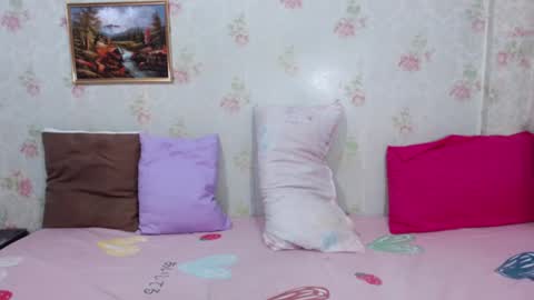 micasantos online show from January 19, 2:38 pm