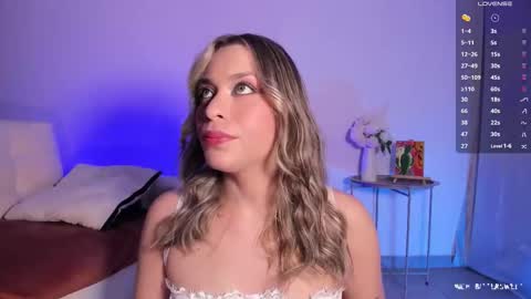 Snapshot of mich_bittersweet chatting on November 8, 10:08 pm online show from November 8, 10:08 pm