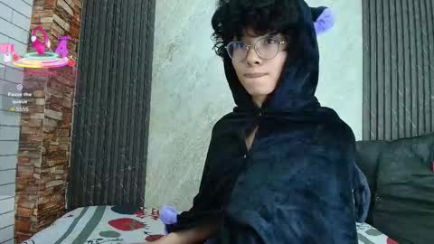 mich_marin online show from September 19, 11:11 am