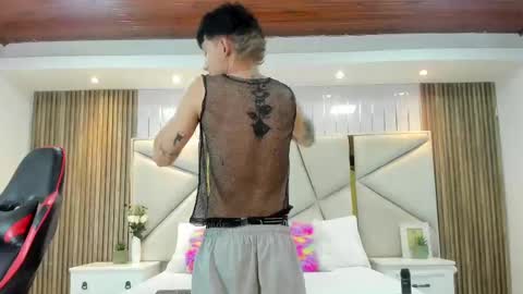 Michael online show from October 10, 7:57 pm