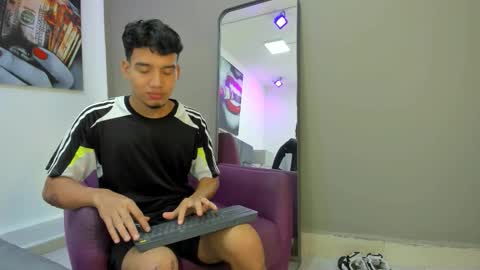 Michael Ross online show from January 7, 11:34 am