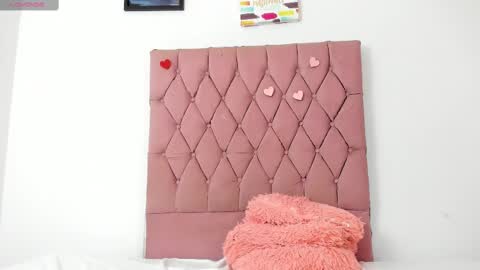 Snapshot of michael_and_sharon chatting on October 9, 5:16 am Micky and Sharon online show from October 9, 5:16 am