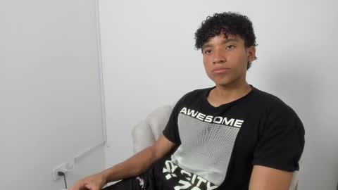 Snapshot of michael_cum23 chatting on May 31, 3:19 pm michael_cum23 online show from May 31, 3:19 pm