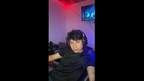 Snapshot of michael_kendall0 chatting on January 30, 8:21 pm michael independent model online show from January 30, 8:21 pm