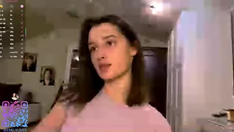 Snapshot of michael_pors chatting on December 14, 2:22 pm Emily online show from December 14, 2:22 pm