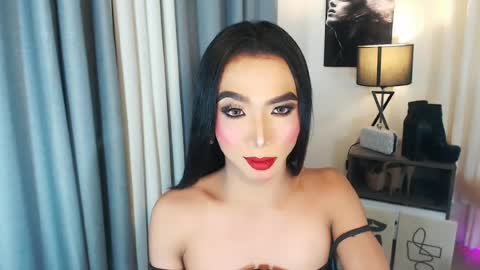 michaelagoddess online show from June 17, 5:03 pm