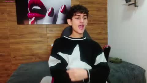 michaelkoiv online show from June 20, 12:41 pm