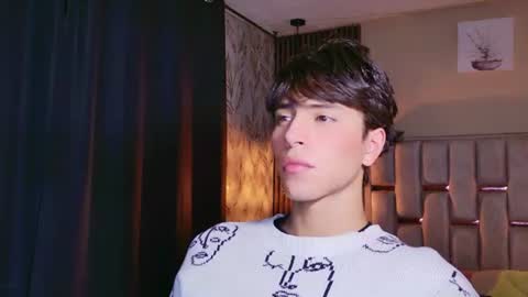 Snapshot of michaell_peters chatting on July 24, 3:04 am MICHAELL online show from July 24, 3:04 am