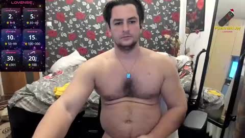 Snapshot of michaelragnar90 chatting on December 11, 6:20 pm michaelragnar90 online show from December 11, 6:20 pm