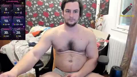 Snapshot of michaelragnar90 chatting on February 21, 12:39 pm michaelragnar90 online show from February 21, 12:39 pm