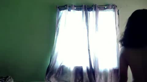 My name is Kel 18. 53 short and petite... online show from January 13, 2:28 am