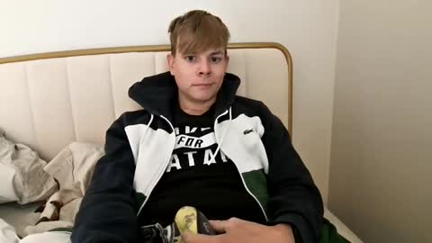 michaeltwinkboy online show from March 29, 5:24 pm