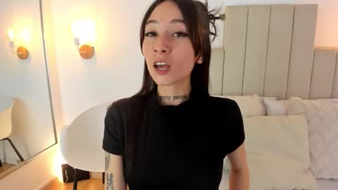 Michael Walkerr online show from December 3, 7:23 pm