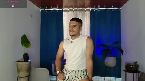 michel g22 online show from October 22, 7:57 pm