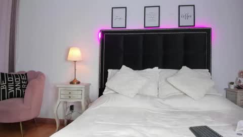 Snapshot of michel_owens chatting on March 10, 12:10 pm michel_owens online show from March 10, 12:10 pm