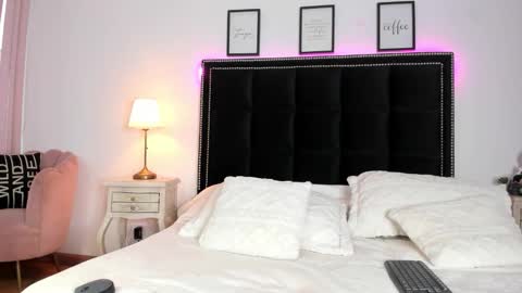 Snapshot of michel_owens chatting on March 17, 12:08 pm michel_owens online show from March 17, 12:08 pm