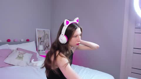 michele_mack online show from December 5, 2:53 am