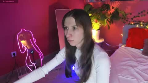 michele_mack online show from February 1, 2:21 am