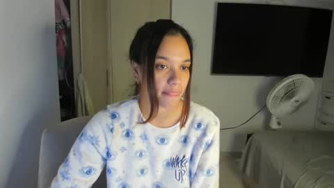 michell_arevalo online show from May 7, 6:08 am