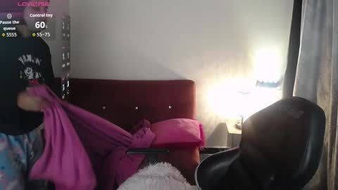michell_petty01 online show from September 10, 8:58 am