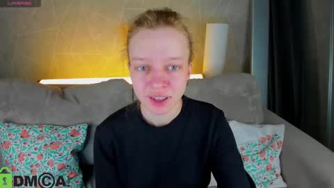 michelle_blond online show from March 1, 8:38 am