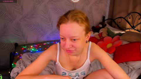 michelle_blond online show from May 26, 1:34 am
