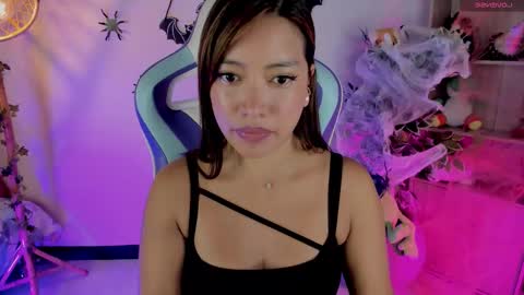 Snapshot of michelle_chang chatting on October 16, 6:53 pm michelle chang online show from October 16, 6:53 pm