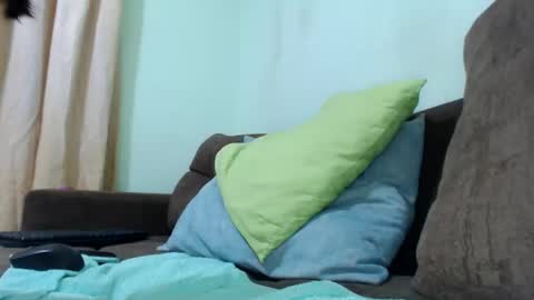 michelle_harris292557 online show from May 6, 1:36 am