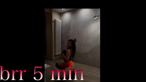 Michelle online show from February 9, 9:39 pm