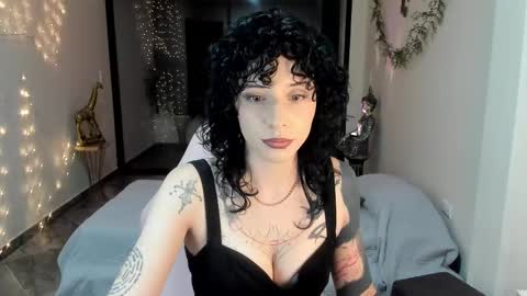 Snapshot of michelleastro chatting on November 20, 7:19 am Michelle Ramirez online show from November 20, 7:19 am
