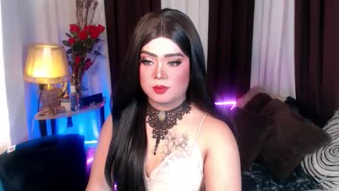 Snapshot of michellechannelxxx chatting on February 23, 5:49 am Michelle online show from February 23, 5:49 am