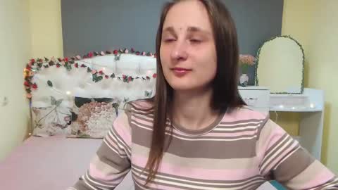 Snapshot of michellee11 chatting on March 10, 12:54 pm Michel online show from March 10, 12:54 pm