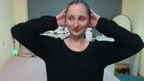 Snapshot of michellee11 chatting on March 20, 12:32 pm Michel online show from March 20, 12:32 pm