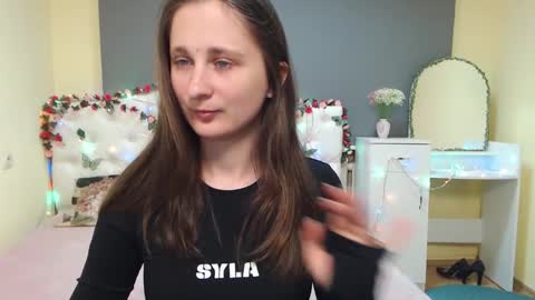 Snapshot of michellee11 chatting on March 25, 12:33 pm Michel online show from March 25, 12:33 pm