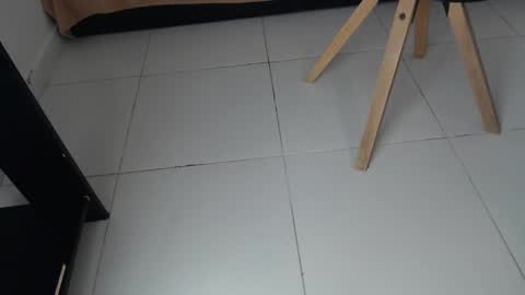 Snapshot of michellee_20 chatting on October 10, 1:32 pm Michelle online show from October 10, 1:32 pm