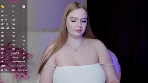Snapshot of michellemilerr chatting on June 3, 6:49 am michellemilerr online show from June 3, 6:49 am
