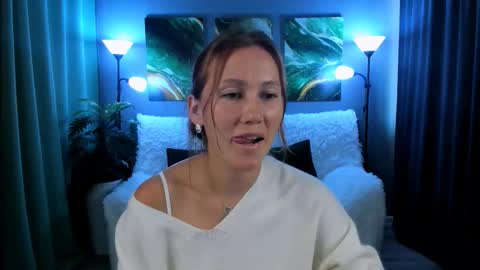 Snapshot of michelleortis chatting on September 26, 10:30 am MichelleOrtis online show from September 26, 10:30 am