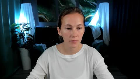 Snapshot of michelleortis chatting on November 9, 12:09 am MichelleOrtis online show from November 9, 12:09 am