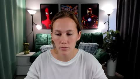 Snapshot of michelleortis chatting on November 15, 8:44 am MichelleOrtis online show from November 15, 8:44 am