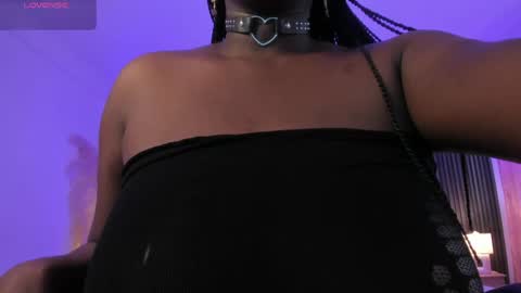 michellepreston_ online show from May 16, 12:04 pm