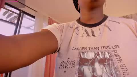 michellepreston_ online show from July 15, 11:59 am