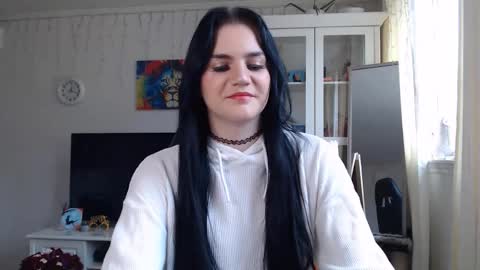 Snapshot of michellfallert chatting on March 18, 11:13 am Jenny online show from March 18, 11:13 am