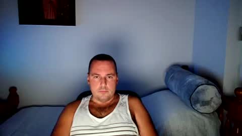 micic3 online show from June 20, 1:41 am
