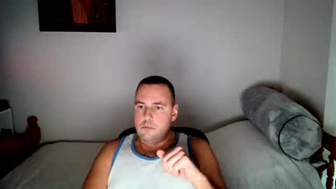 micic3 online show from August 8, 12:35 am