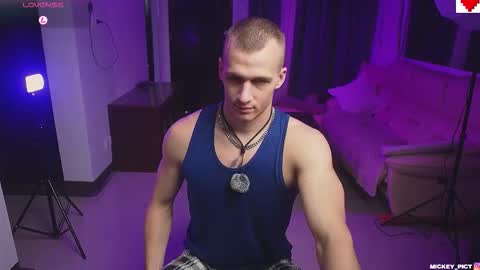 Mickey online show from January 14, 1:33 am