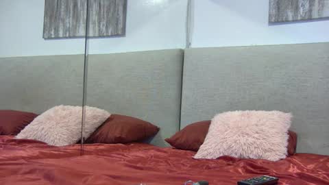 Mickey online show from December 4, 12:53 am