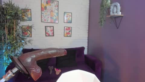 Micki online show from March 28, 11:21 am