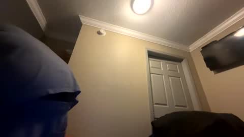 Snapshot of mickymu chatting on January 21, 10:08 am mickymu online show from January 21, 10:08 am